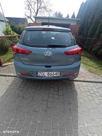 Hyundai i20 - 11