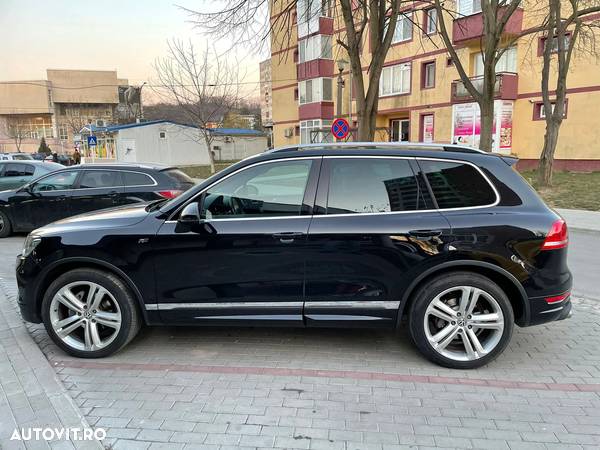 Volkswagen Touareg - 2