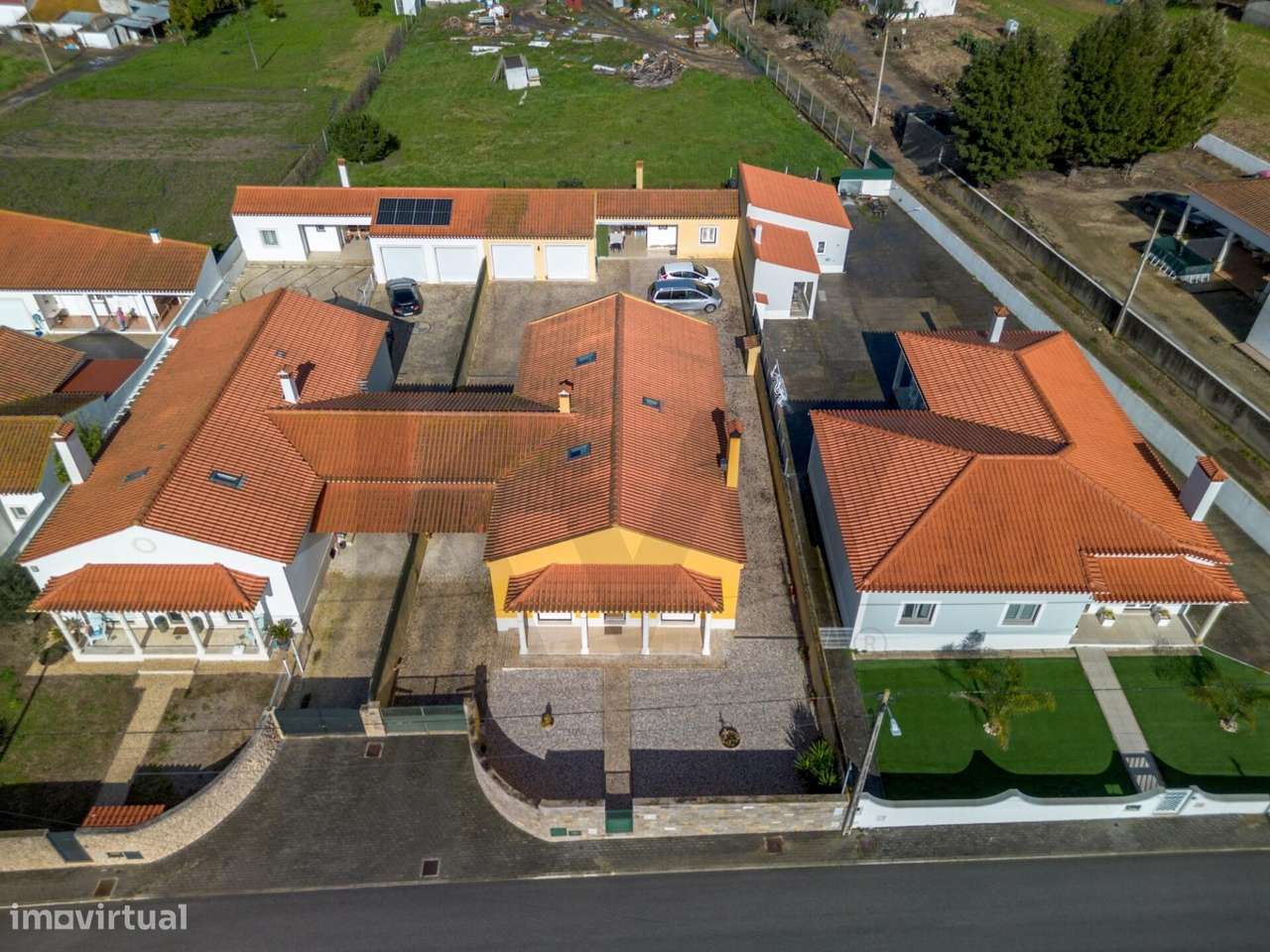 Elegância, Conforto e Eficiência: Moradia Térrea T3 com Sótão Aproveit - Grande imagem: 4/60