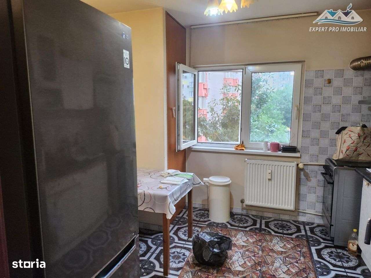 Drumul Sarii Al. Botorani bloc 1989 et. 3, 76mp-4