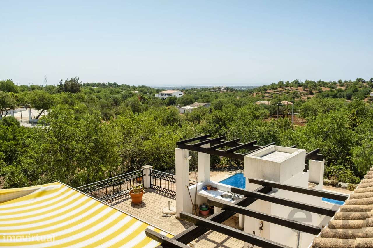 Moradia de campo com vistas deslumbrantes sobre o campo e o mar no Alg - Grande imagem: 4/31