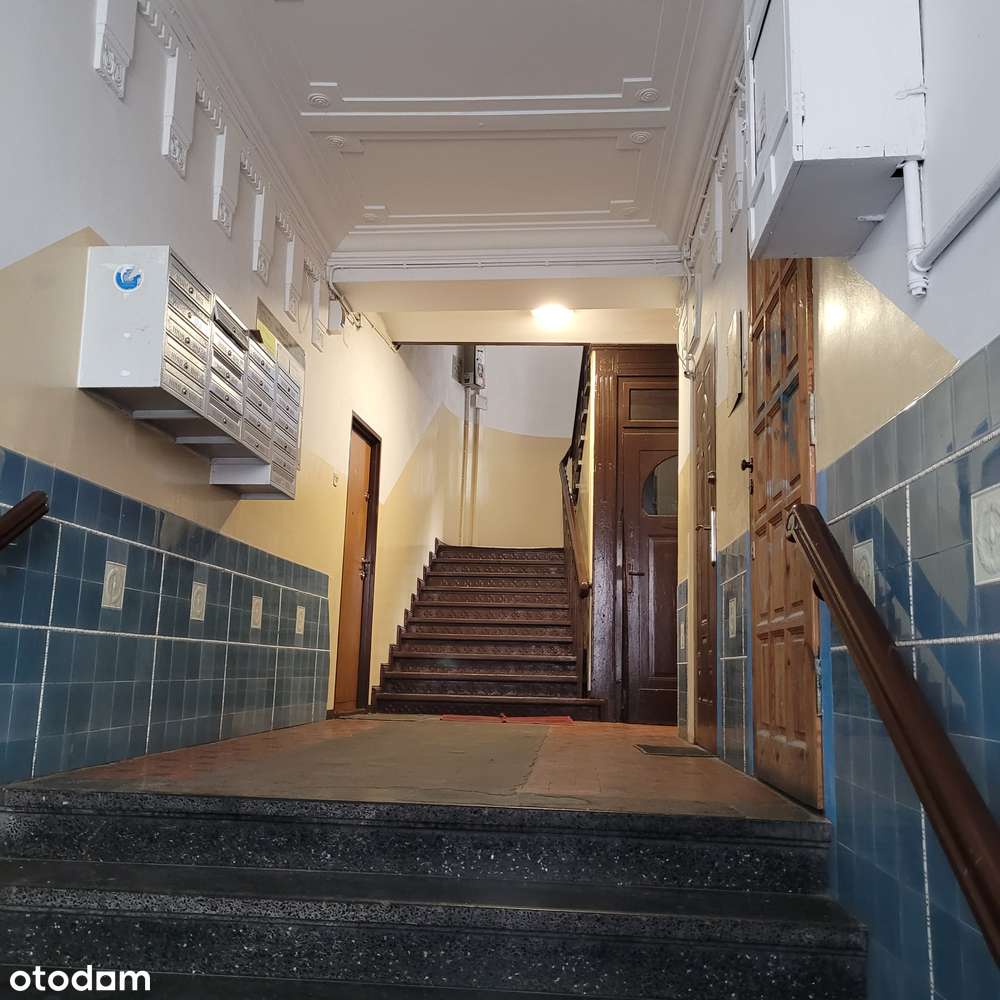 Mieszkanie w odremontowanej kamienicy na wysokim parterze-13