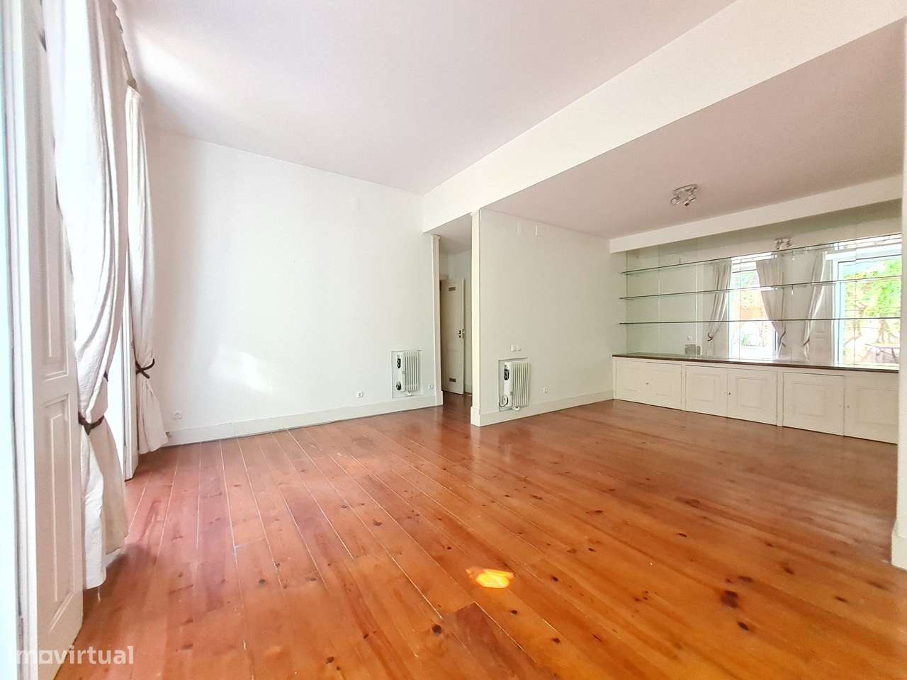 Prédio para Venda - Campo de Ourique - Grande imagem: 3/26