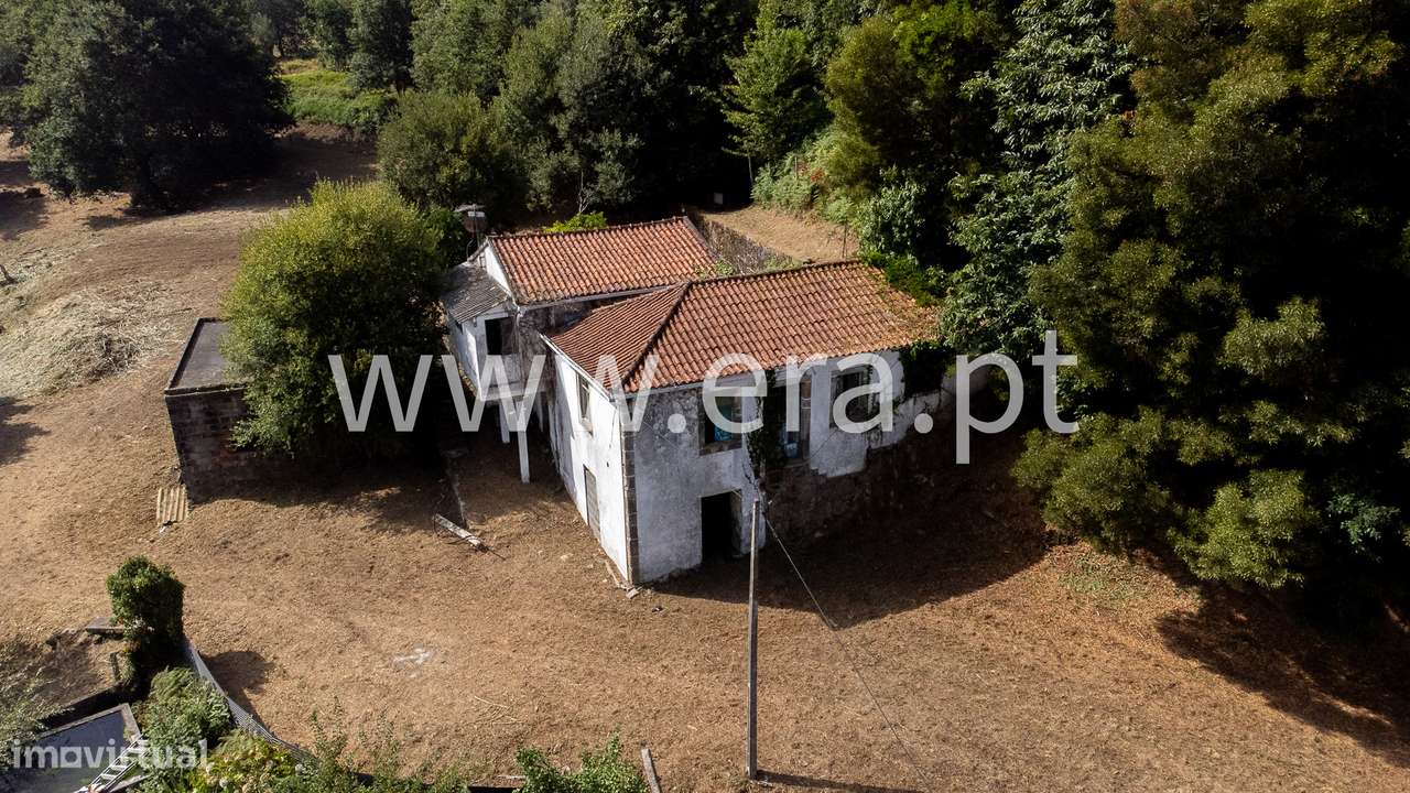 Moradia para Recuperar em São Julião - Grande imagem: 2/34