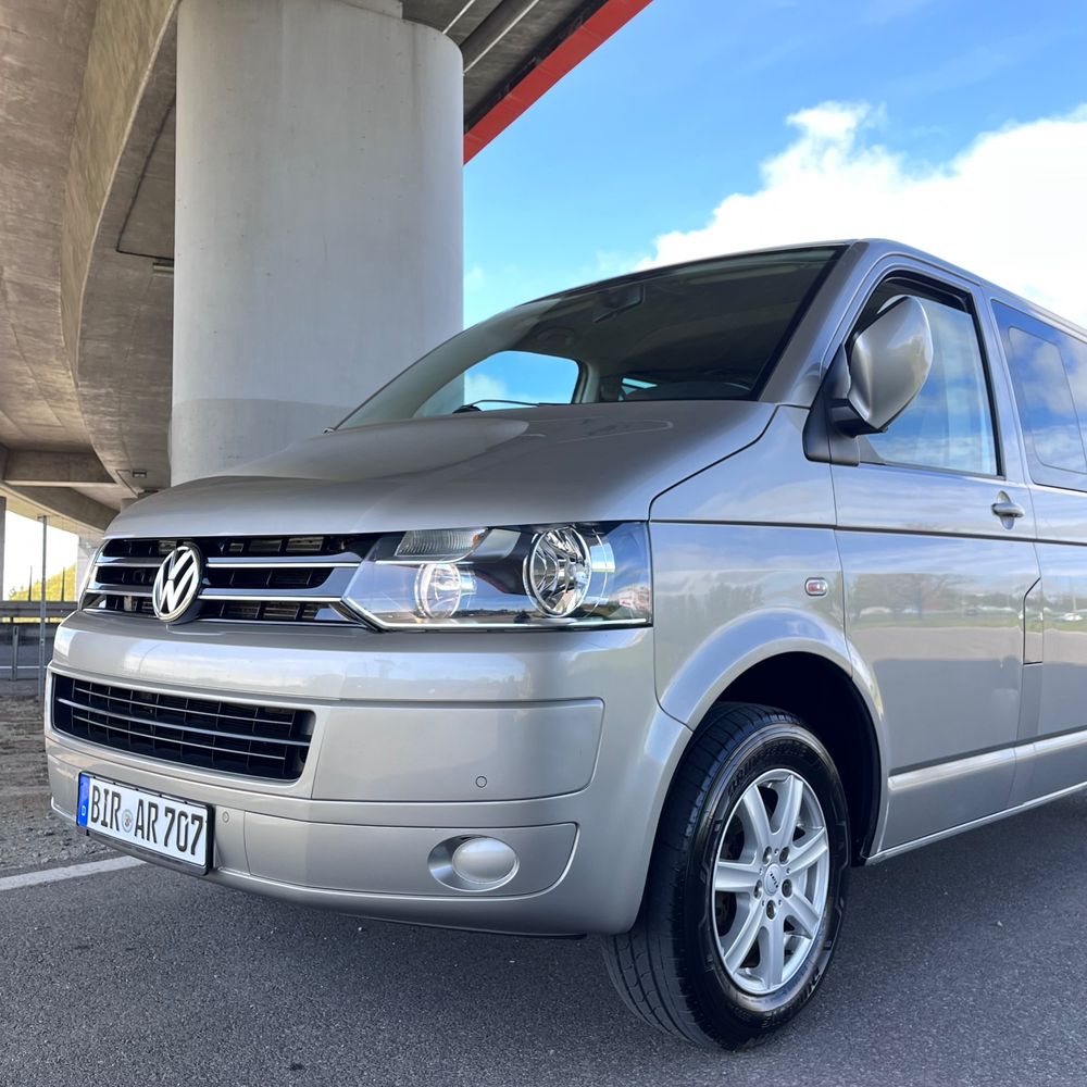 Volkswagen Caravelle L2 Comfortline 2011