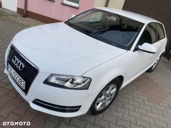 Audi A3 2.0 TDI DPF Ambiente - 6