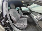 Volvo S60 B5 MHEV AT AWD Plus Dark - 16