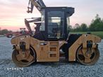 Caterpillar CB44B - 8