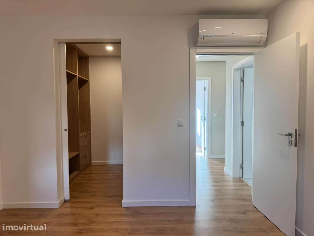 Apartamento T3 na cidade Aveiro, Avenida Principal - Grande imagem: 4/17