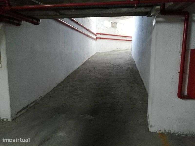 Lugar de garagem para carro eléctrico - Grande imagem: 4/4