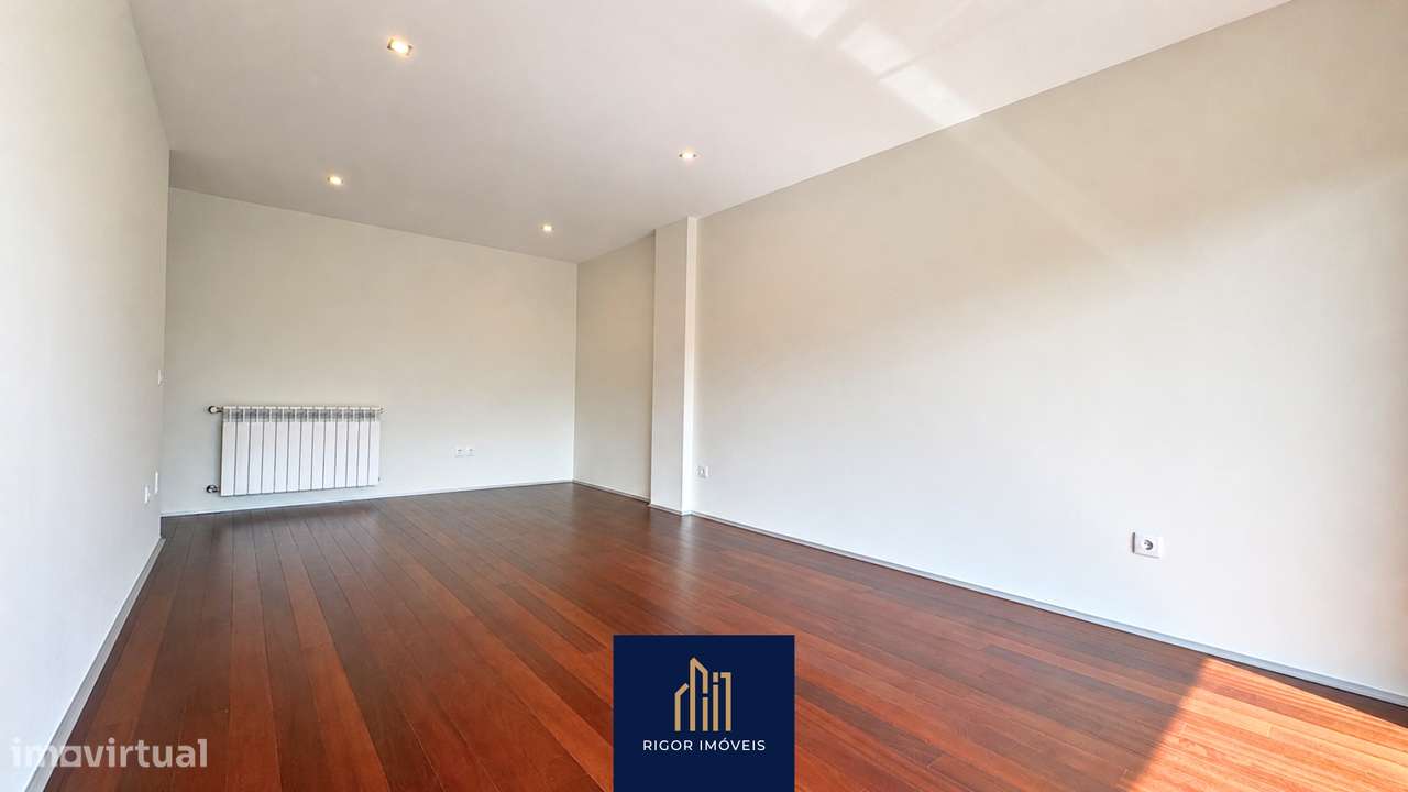 Apartamento T1 Semi-Novo | Póvoa de Varzim - Centro/Balnear-8