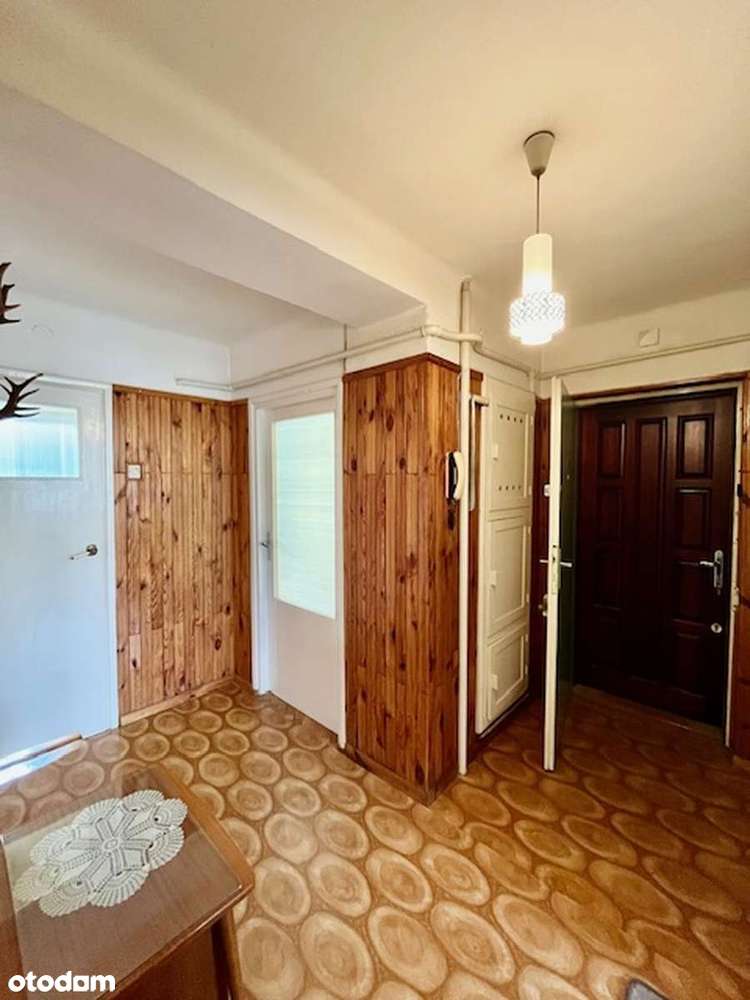 3 pokoje z oddzielną kuchnią i balkonem-13