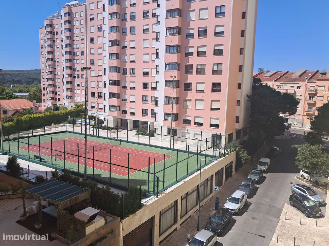 T3 em Prédio de Prestigio nas Laranjeiras com Garagem e Court Ténis-13
