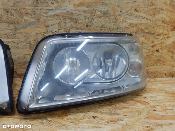 VW T5 CARAVELLE MULTIVAN lampa prawa lewa przód PRZEDNIA KOMPLET - 6