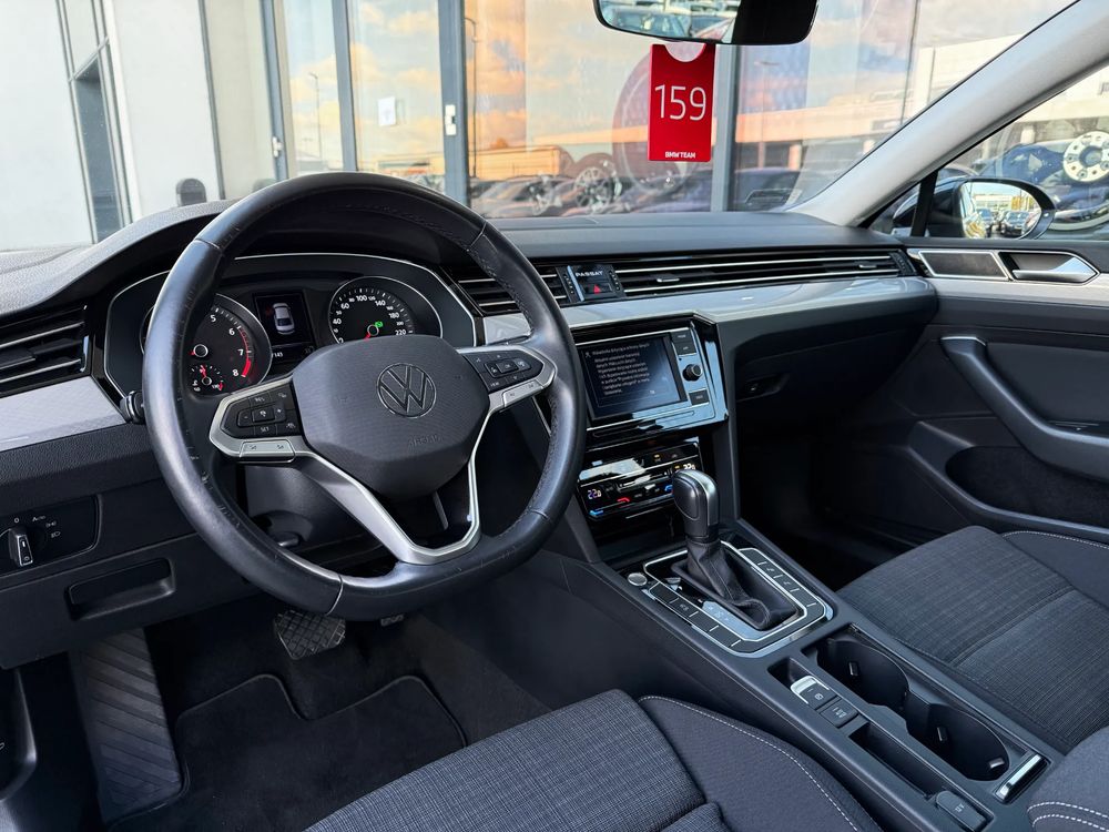 Volkswagen Passat 1.5 TSI Evo Business DSG 150 KM — zdjęcie 6