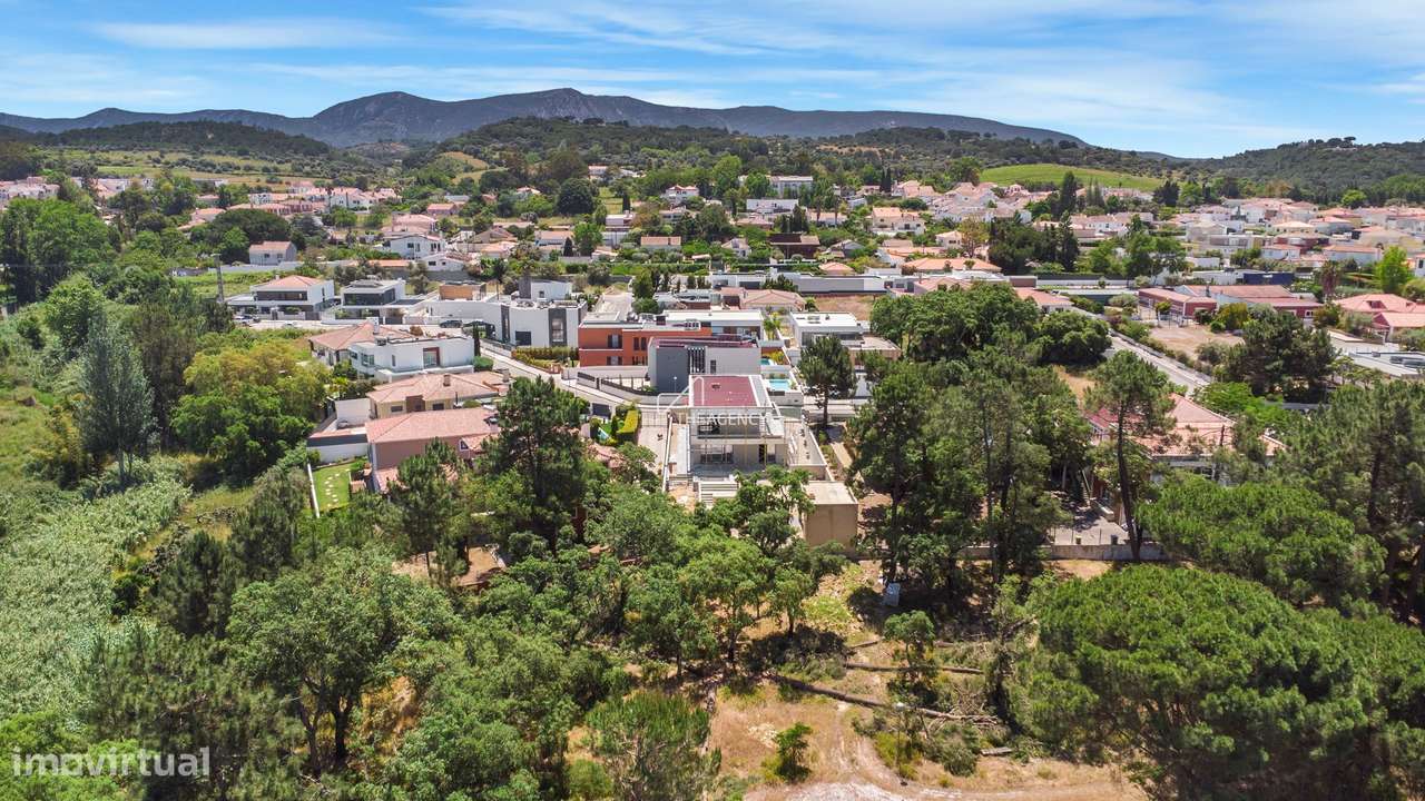 Moradia Nova e Estilosa Perto do Centro de Azeitão - Grande imagem: 5/23