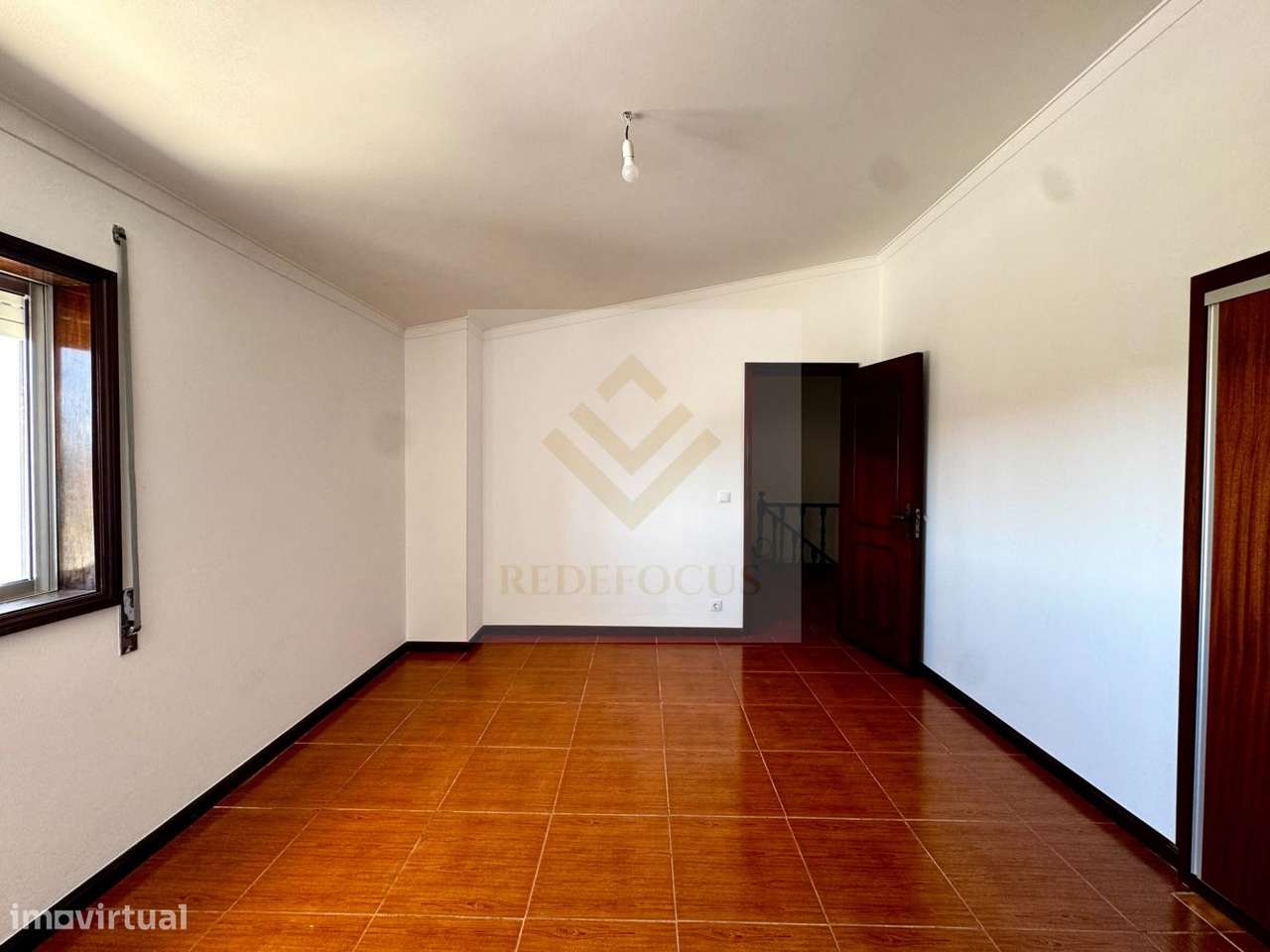 ​Moradia T3 Restaurada no Centro de Escapães-28