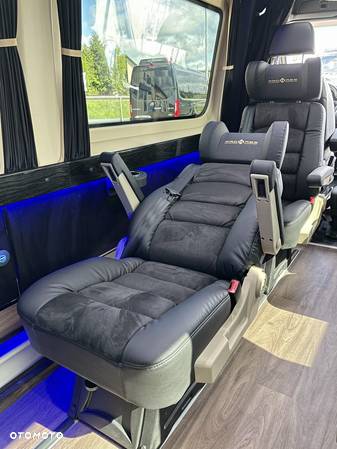 Mercedes-Benz Cuby Sprinter Vip Line 319 CDI 7+2 No. 468 - 17