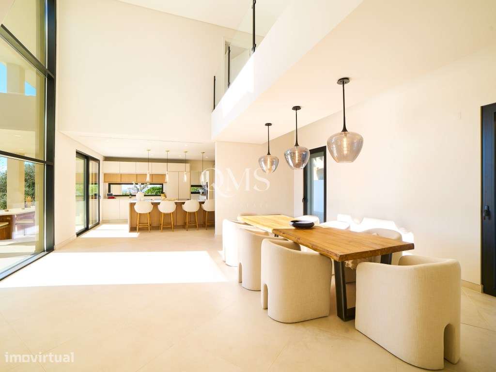 Onde o Céu Toca o Mar Um Santuário Contemporâneo Acima do Algarve-17