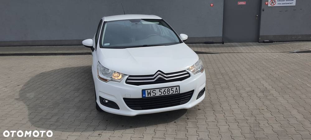 Citroën C4 e-HDi 115 Exclusive - 11