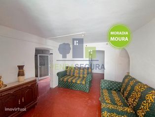 Moradia T1 R/C com Quintal | Centro Histórico de Moura