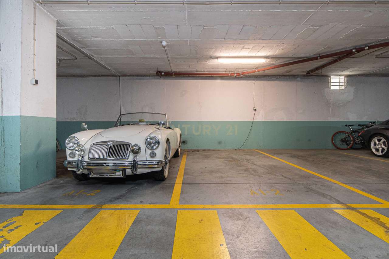 Apartamento T6 Único com Varandas Envolventes | Parque das Nações-45