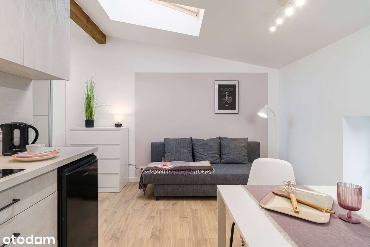 Lekkie skosy - przyjemne ROI - centrum miasta - Inwestycja w kamienicy-10