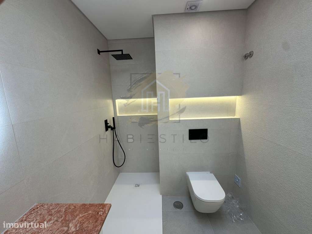 Luxuosa Moradia em Azeitão- Conforto e Elegância-14