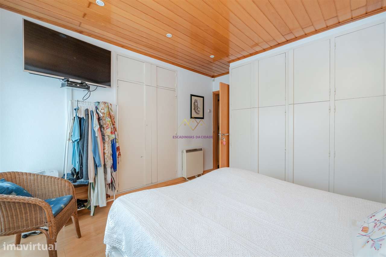 Moradia única à venda numa das melhores ruas de Oeiras-27