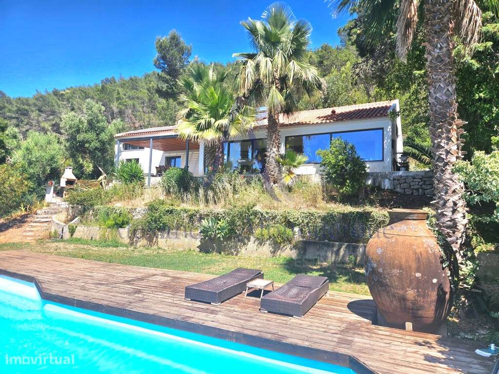 Quinta de Charme, com Vista Impar sobre a Baia de Sesimbra-3