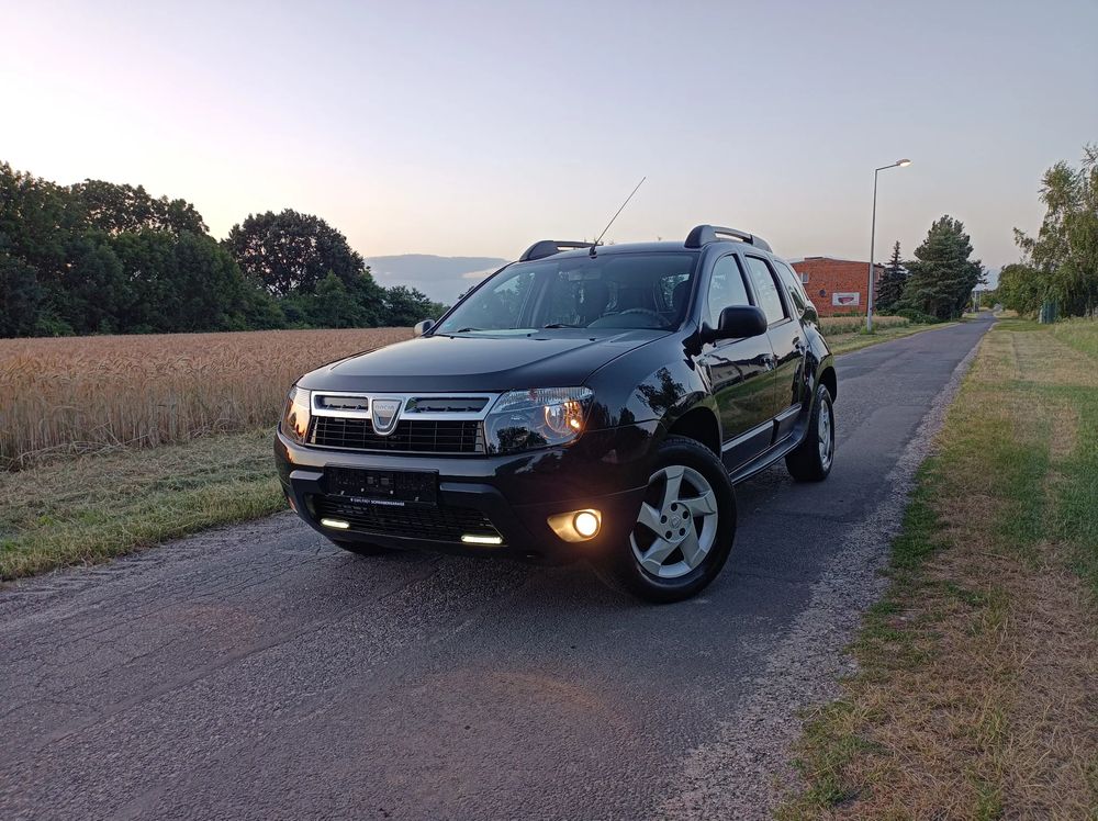Dacia Duster I (2009-2017) 1.6 16V 4x4 Laureate 2011