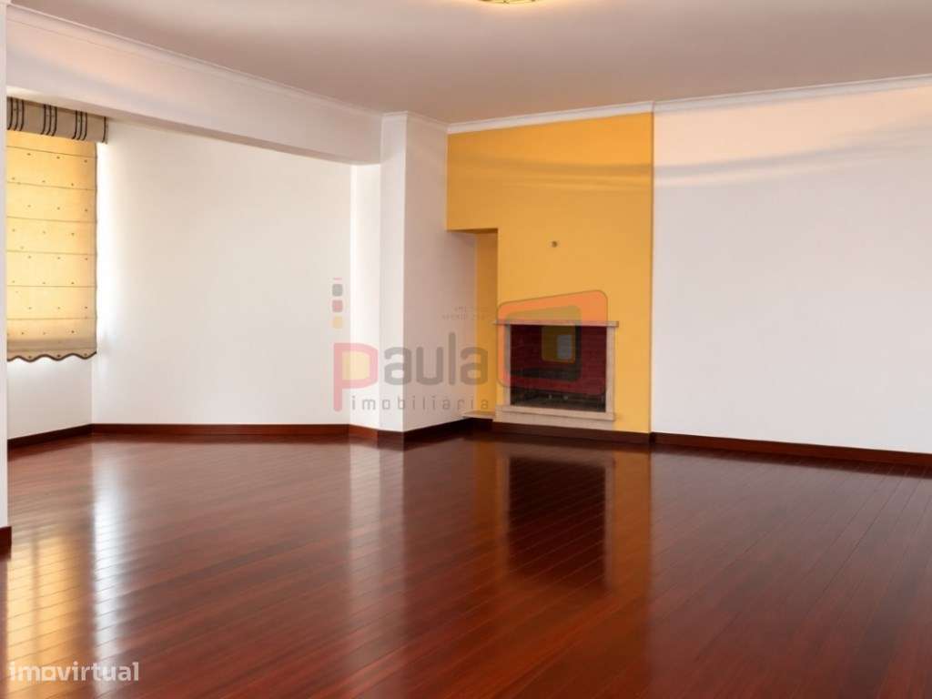 APARTAMENTO T3 COM PARQUEAMENTO-0