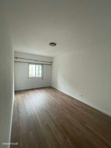 T2 para arrendar em Linda-a-Velha - Grande imagem: 4/8