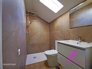Apartamento T2 duplex no centro da cidade - Rua Manuel Espregueira - Grande imagem: 5/17
