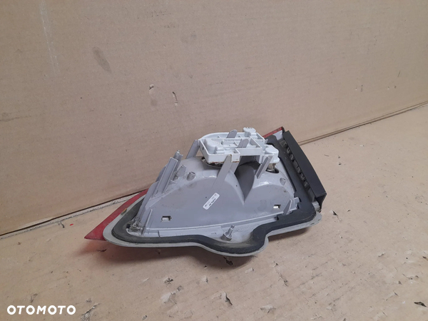 FORD MONDEO MK4 KOMBI 07-10 LAMPA LEWA TYŁ W KLAPĘ - 3