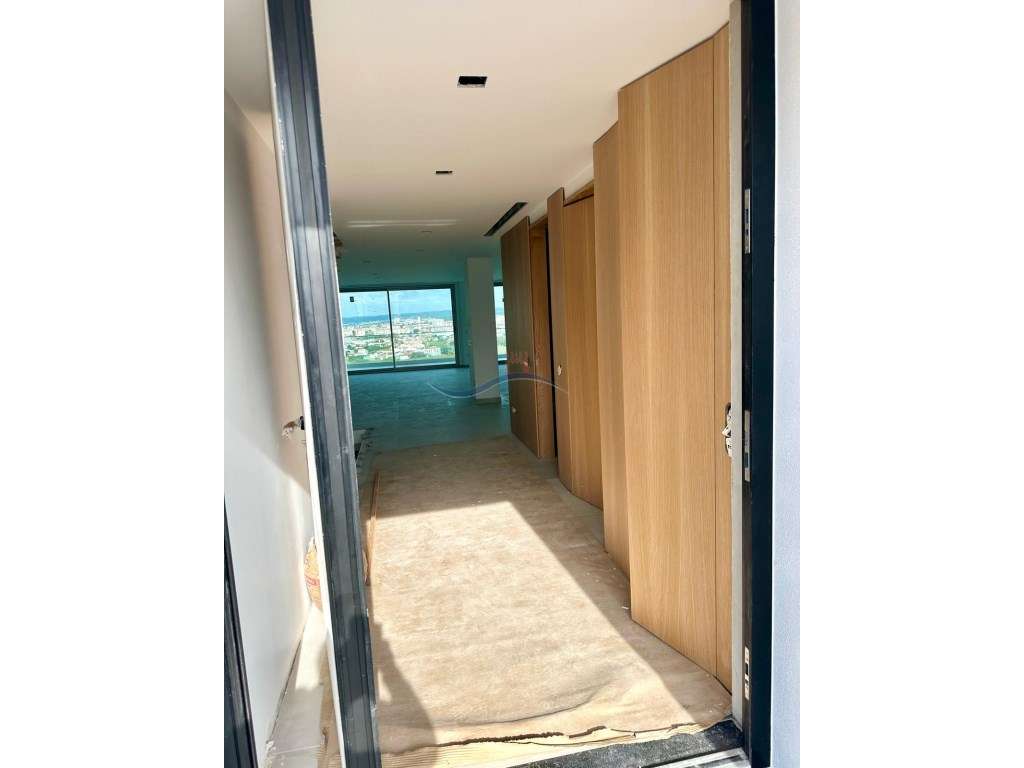 Moradia T5 - Leiria - Grande imagem: 4/50