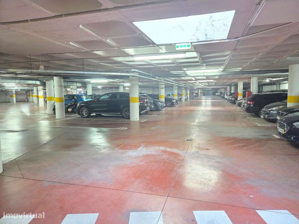 Excelente T3 no centro de Lisboa-24