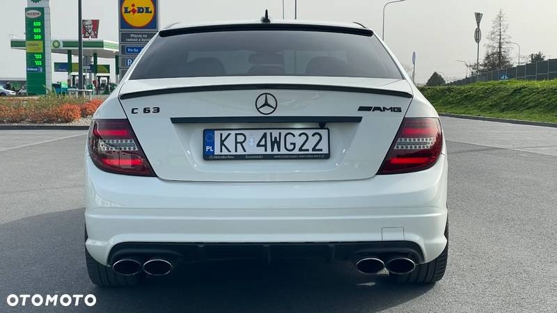 Mercedes-Benz Klasa C 63 AMG 7G-TRONIC - 4