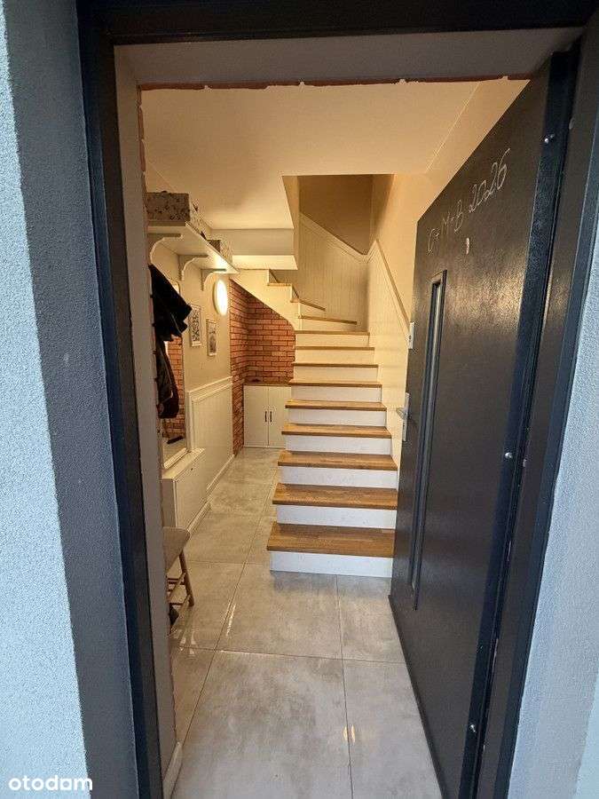 3 Pok 57m2 + Strych! Przy Lesie! Rumia-6