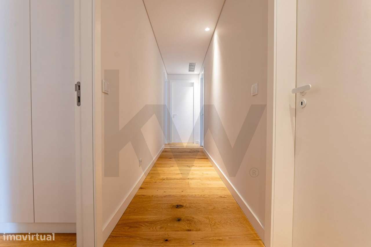 Apartamento T4 com Jardim e Piscina na Parede – Cascais-35