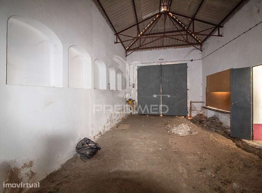 Armazém no centro do Vimieiro - Grande imagem: 3/8