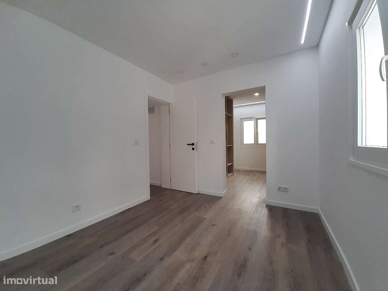 Moradia independente à venda na Rua António Sérgio, 14, Agualva - Grande imagem: 3/19