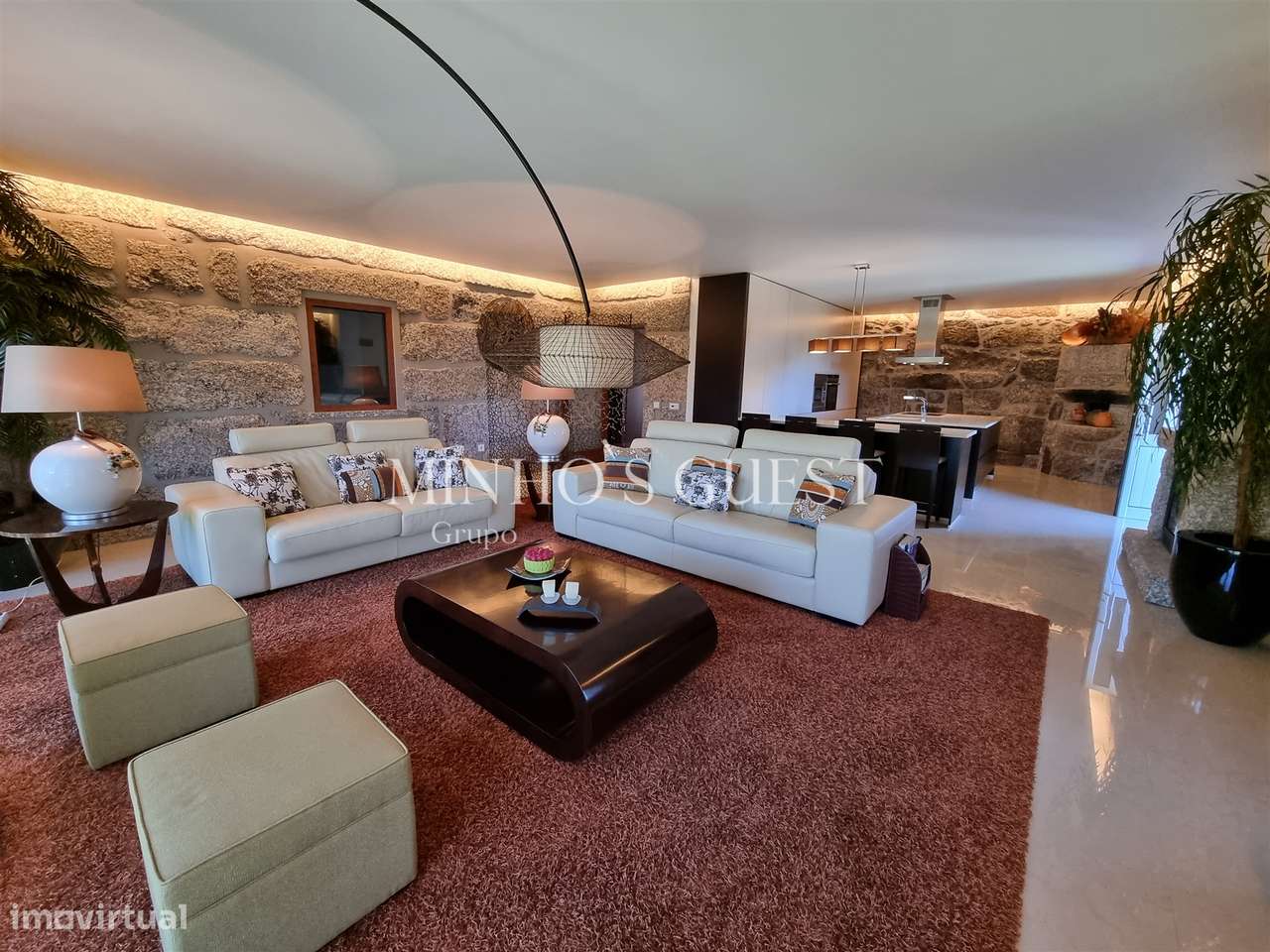 Moradia V4 de Luxo (650m2) Implantada em Terreno de 12500m2 - Souto, G-5