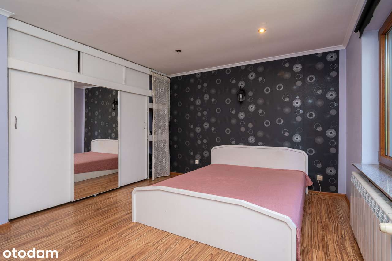 DOM Z POTENCJAŁEM I DWOMA NIEZALEŻNYMI MIESZKANIAMI – RADOCZA.-11