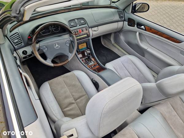 Mercedes-Benz CLK 320 Avantgarde - 12