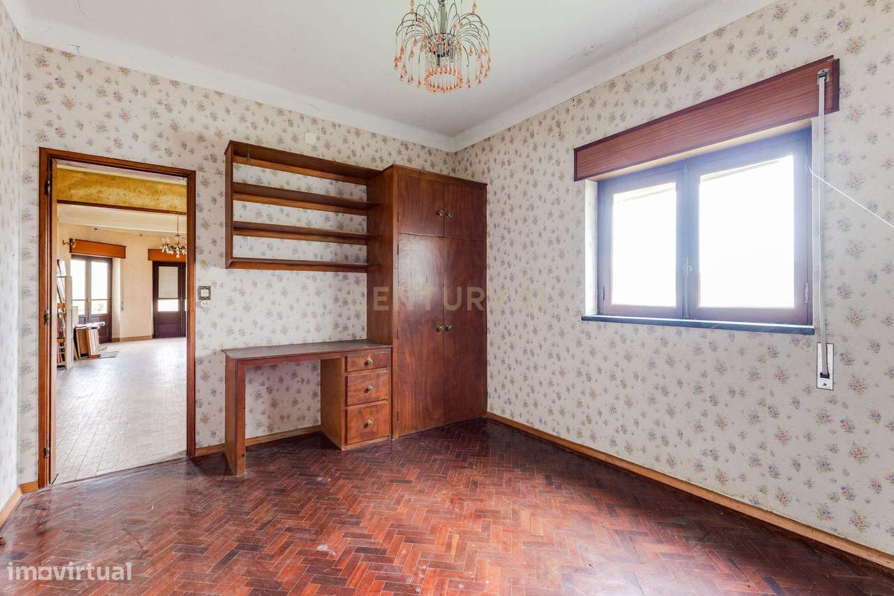 Apartamento T3 com cave e 284 m2 de área total - Grande imagem: 4/20