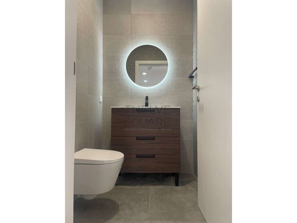 Moradia T3 em construção em Porto de Mós-5