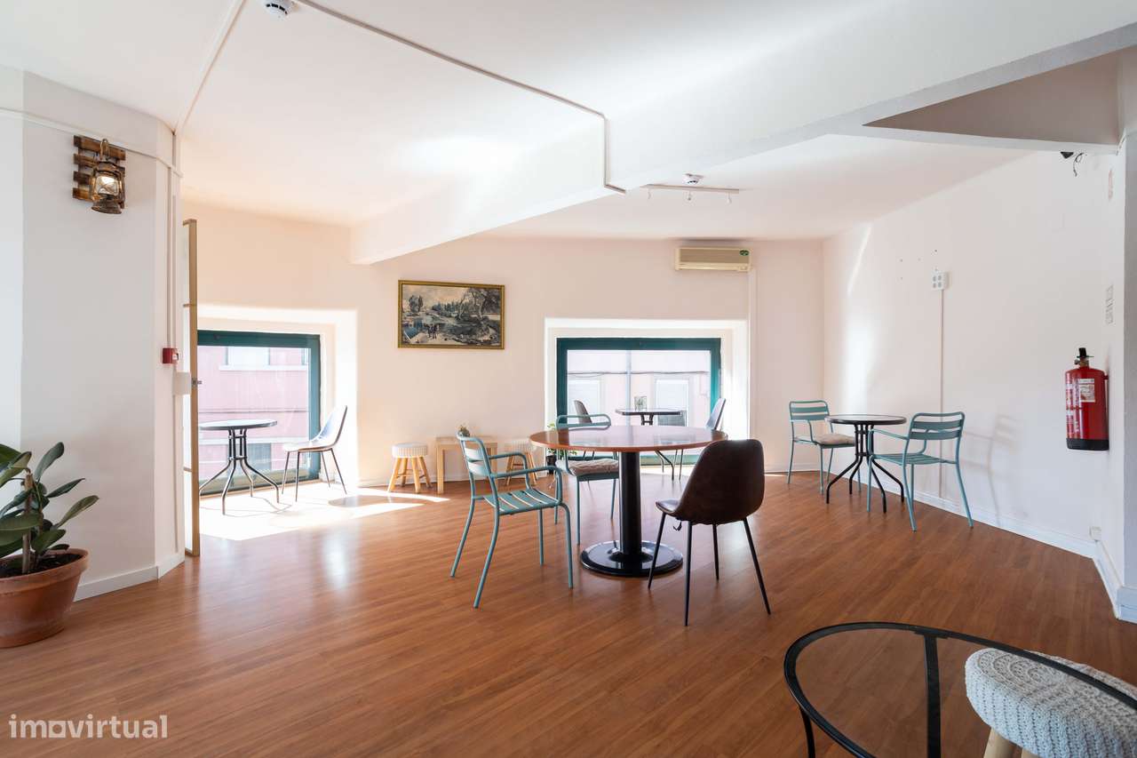 Invista no Futuro: Espaço Comercial Versátil em Campo Ourique - Grande imagem: 5/40