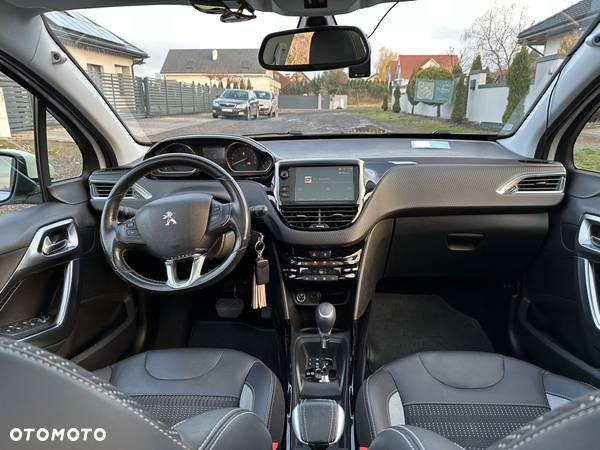 Peugeot 2008 1.2 Pure Tech Allure S&S EAT6 - 7