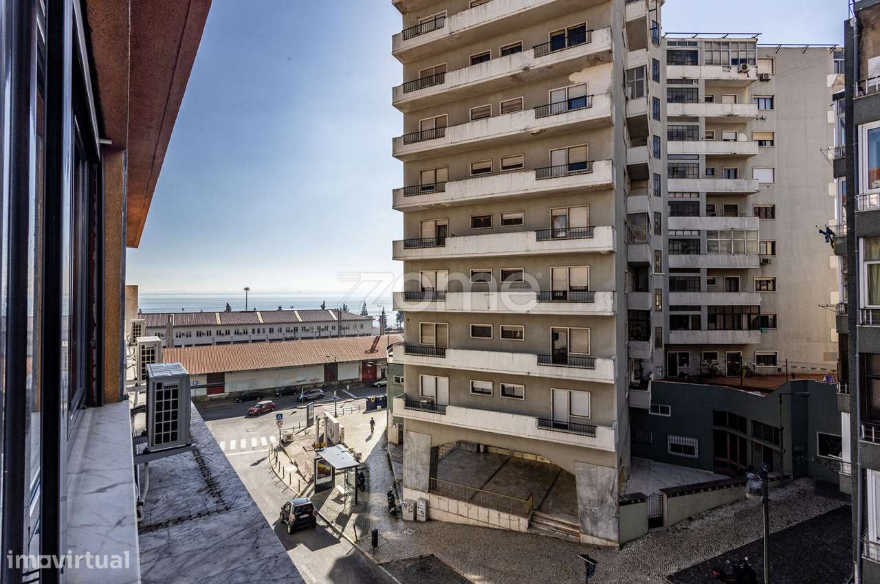 T3 com Lugar Estacionamento privado, perto Metro-29